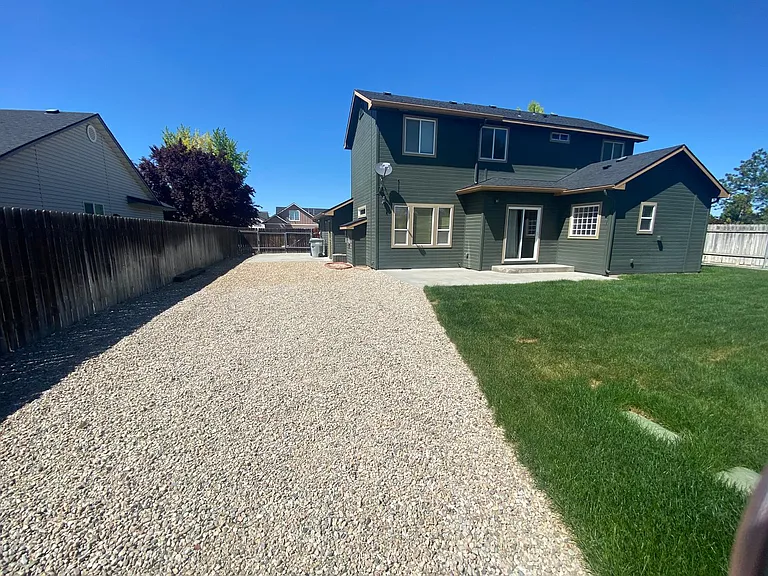 2001 W Garden Ave — Photo 18