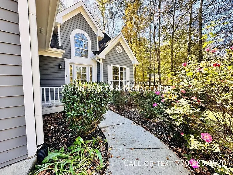51 Highland Way — Photo 3