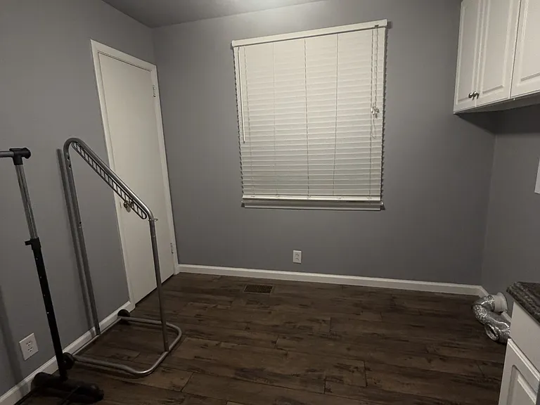 304 Dorr Dr — Photo 17