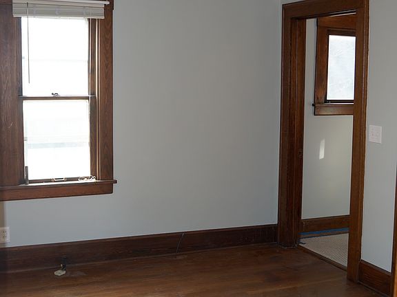 4th image of 4005 Whitman Avenue # First Floor