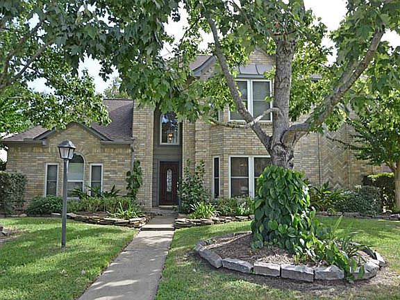 2nd image of 475 Province Place Dr