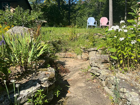 5th image of 1885 North Road
