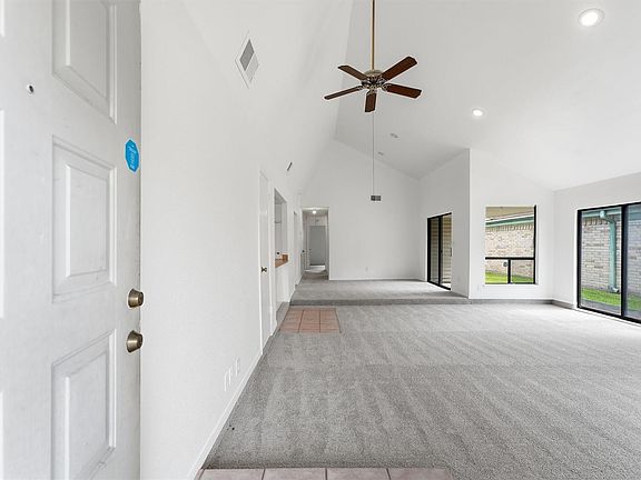 5th image of 13426 Carruth Ln