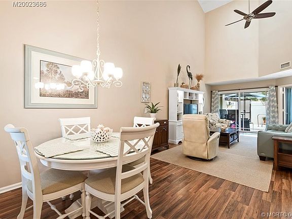 3rd image of 507 Sea Oats Dr APT 4C