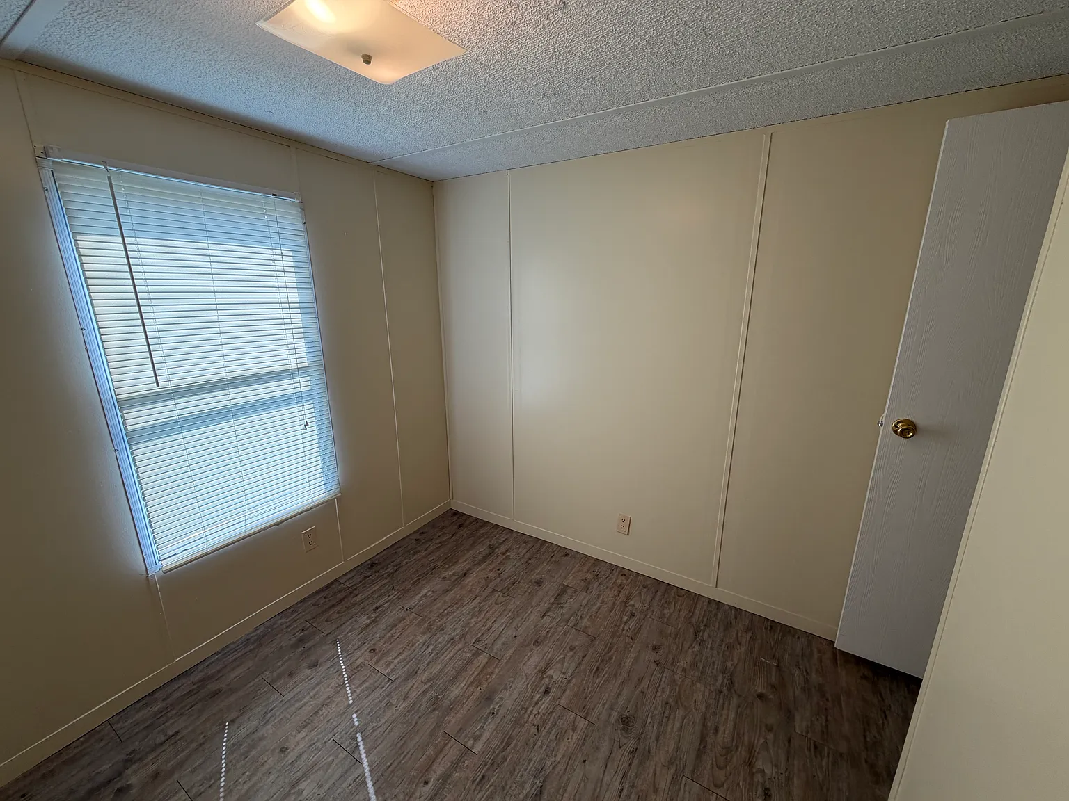 3 bed, 980 sqft, $950 — Photo 4