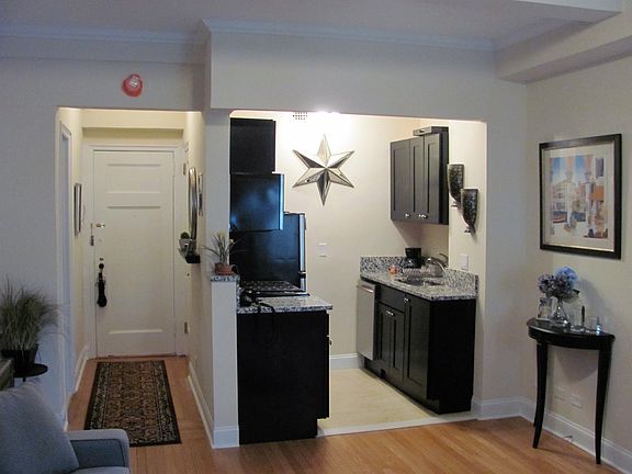 Foyer & Kitchen