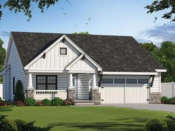 910 N White Oaks Ln, Oak Grove, MO 64075