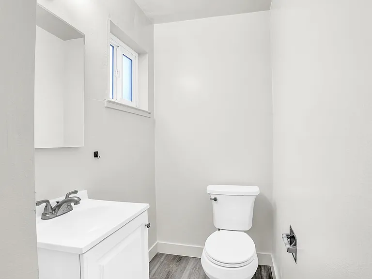 1085 143rd Ave #13 — Photo 7