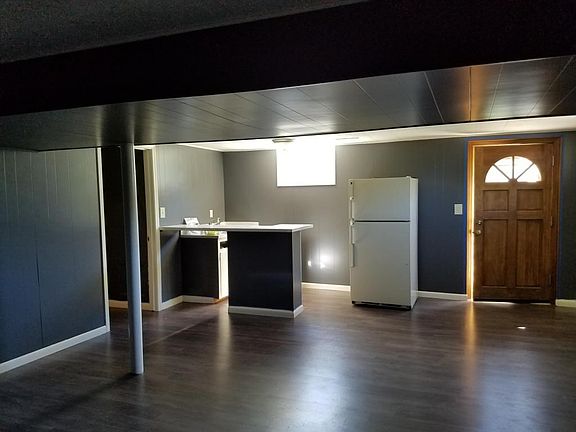 5th image of 12 N Carriage Dr