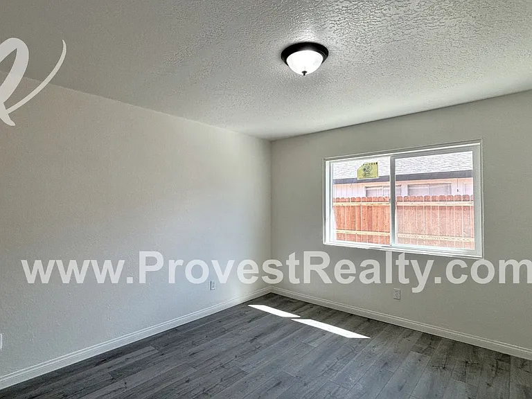 Freshly Modernized 1-Bed, 1-Bath Apartments in Adelanto!! — Photo 17