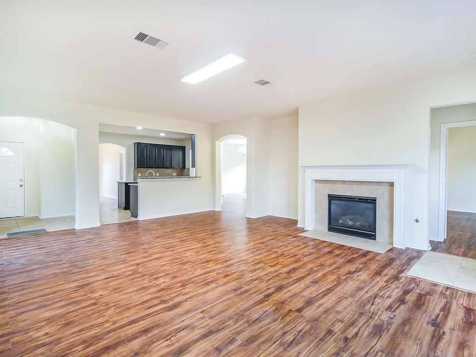 18634 Cypress Lake Village Dr