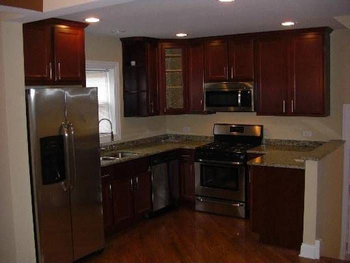 2nd image of 8136 S Artesian Ave