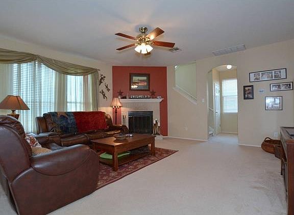 3rd image of 208 Waterlily Way