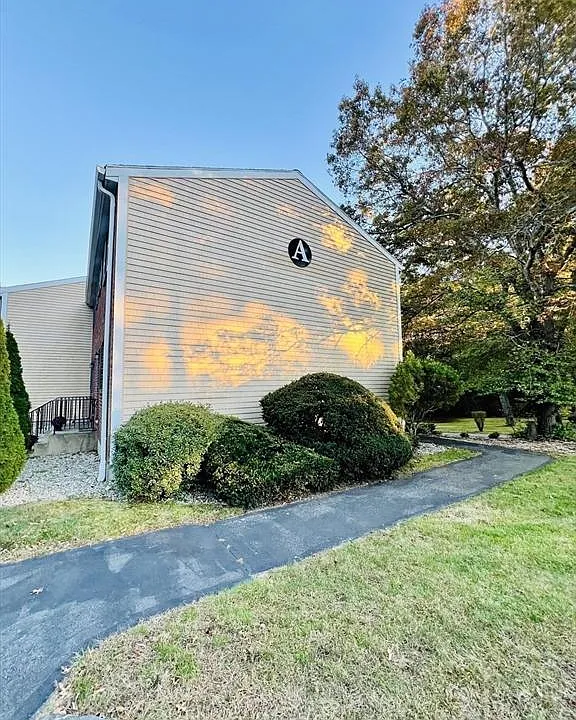207 Samoset St #A8