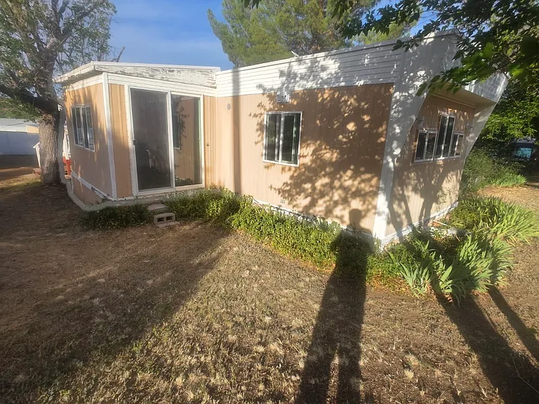 12400 Agua Fria Ave — Photo 7