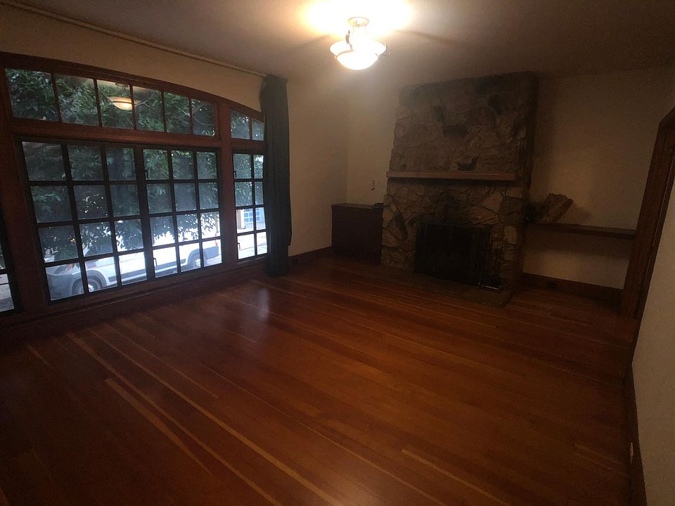 1st image of 30 Oakwood St APT 1