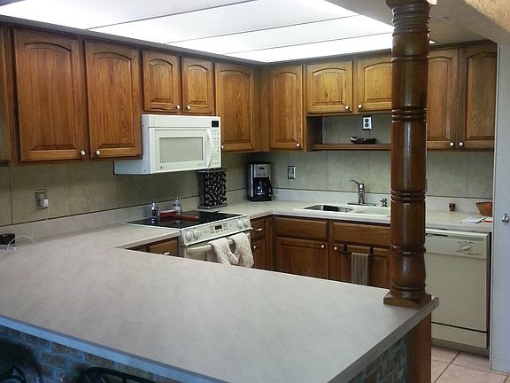 4th image of 33 S Ocean Palm Dr #33