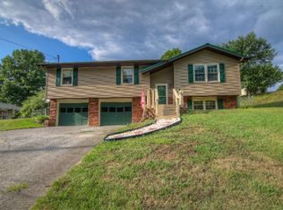 1204 Ambleside Rd, Kingsport, TN 37660