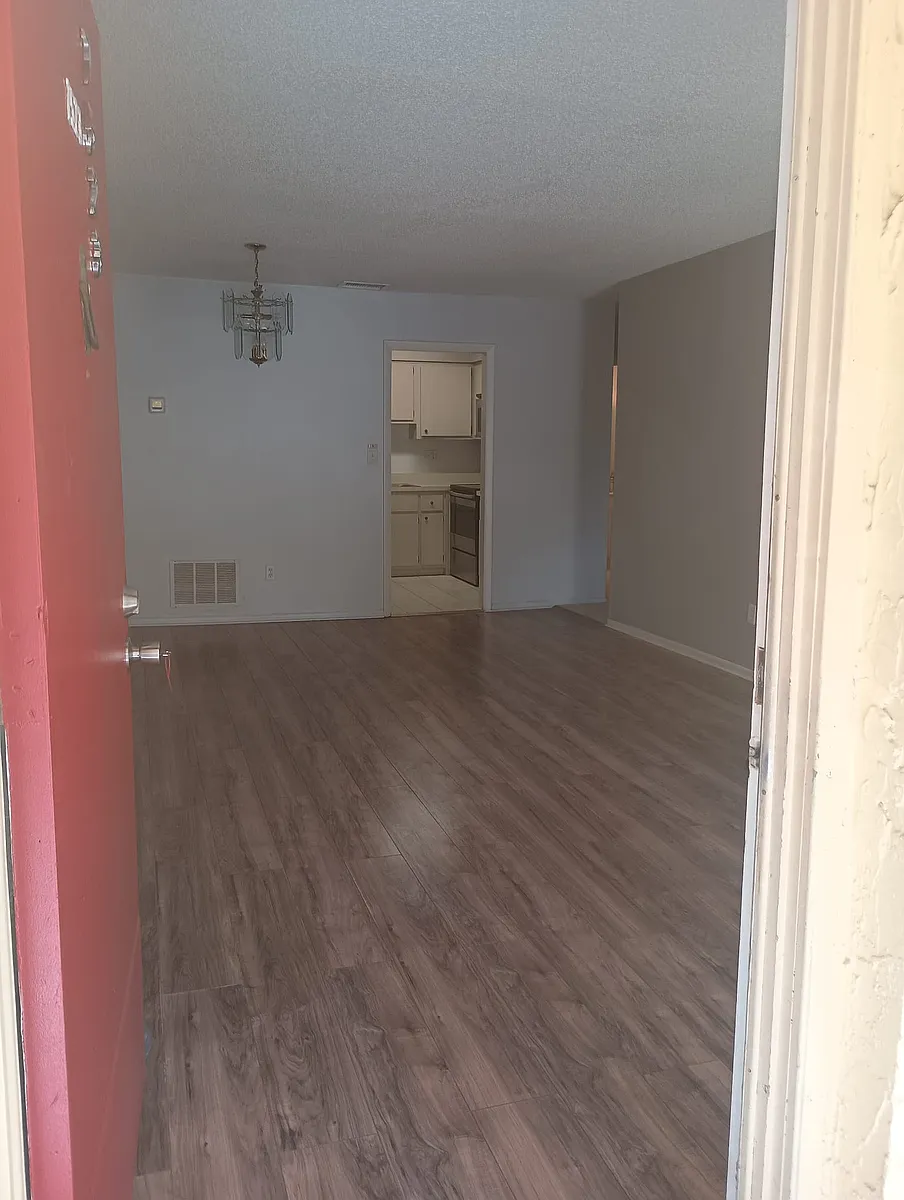 Building Photo - 7523 Dolonita Dr