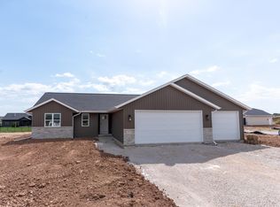 N9222 Anton St, Appleton, WI 54915