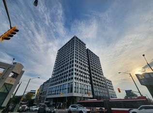 2020 Bathurst St N #1112, Toronto, ON M5P 0A6