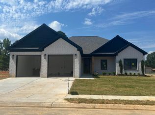3888 Spencer Crossing Dr, Benton, AR 72019