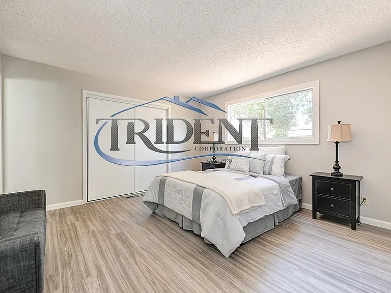 1561 Esplanade Way — Photo 8