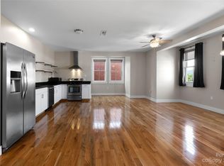 23 S Broad St #304, Brevard, NC 28712