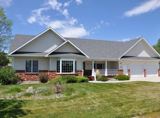 412 Pine St, Manhattan, MT 59741