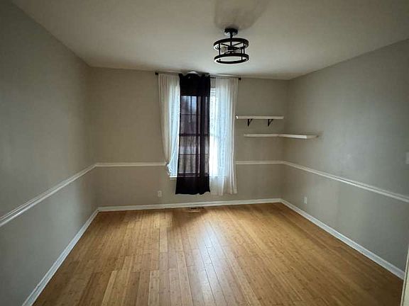 4th image of 1219 Cobblestone Ln