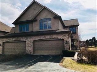 1N573 Augusta Ct, Winfield, IL 60190