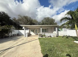 5715 Arthur St, Hollywood, FL 33021