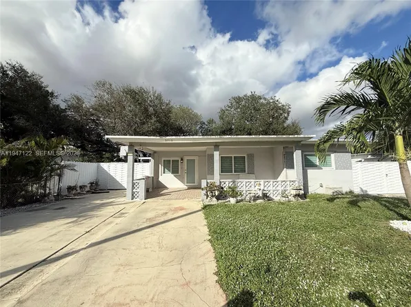 5715 Arthur St, Hollywood, FL 33021