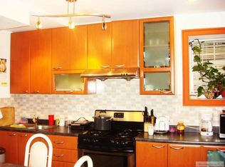 3232 44th St APT 1F, Astoria, NY 11103