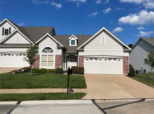 612 Stonebrook Ct, Chesterfield, MO 63005