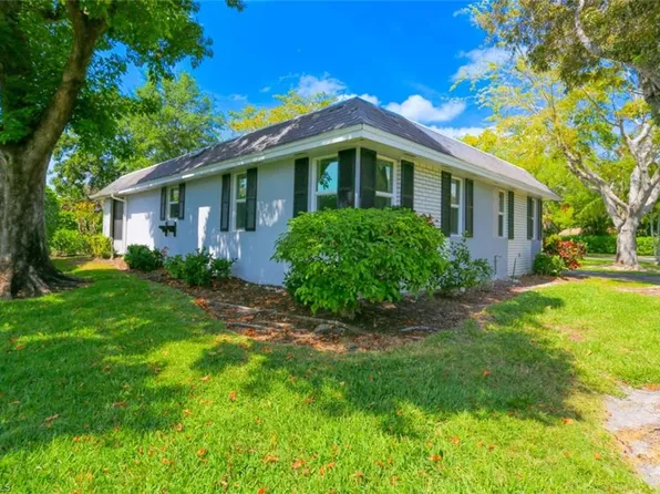 225 Georgetown BLVD, NAPLES, FL 34112