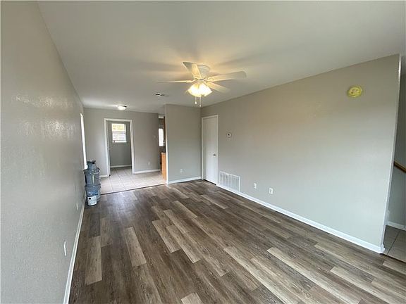 4th image of 2807 Cantabrian Dr APT A