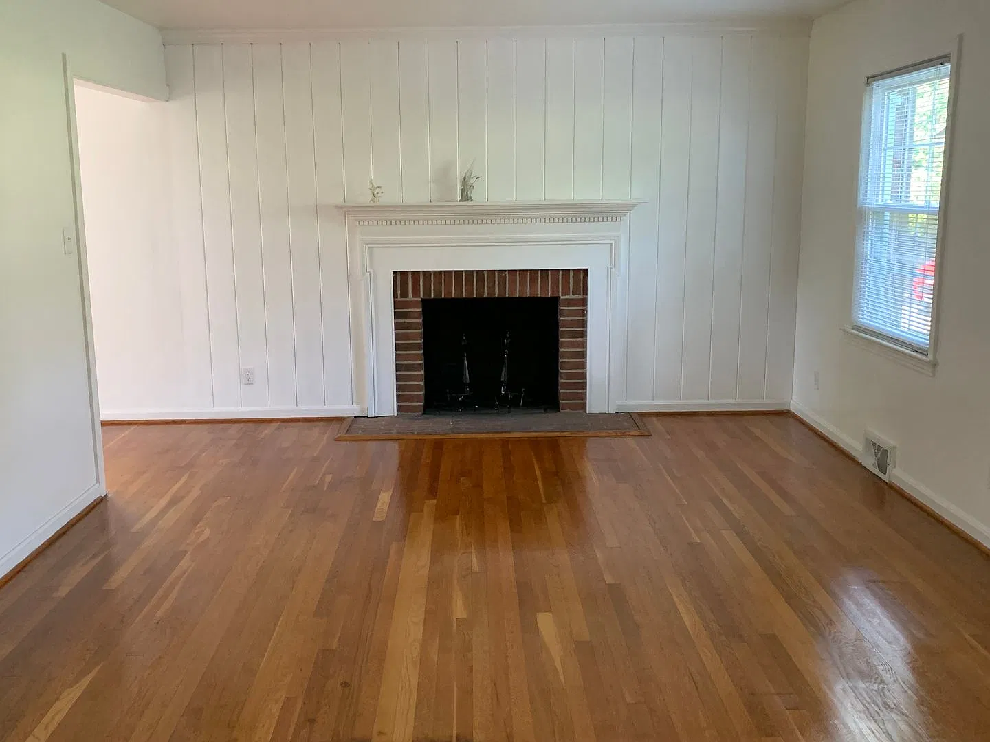 1 Story House with Finished Basement — Photo 2