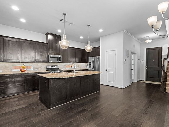 4th image of 1416 Huntsman Ridge Ln