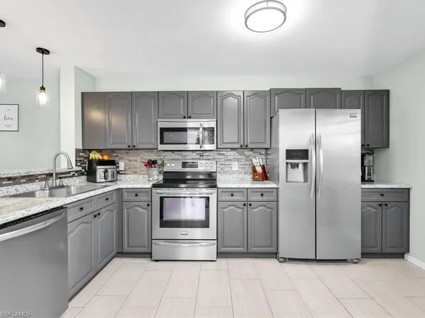 7749 Jewel LN #101, NAPLES, FL 34109