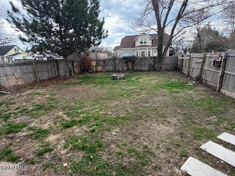 5th image of 1471 Helderberg Avenue