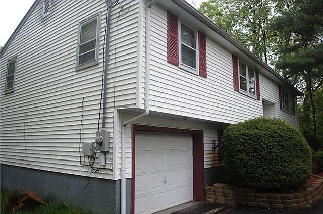 2nd image of 191 Grove St