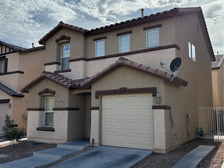 1265 Orchard View St — Photo 1