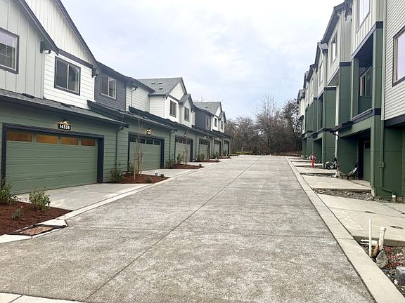 2nd image of 14346 1st Ave NE #E