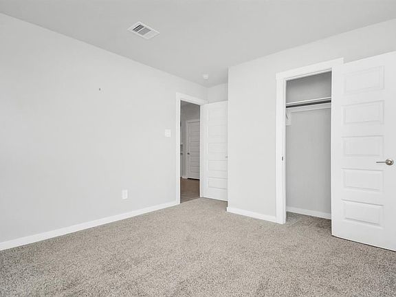 5th image of 29406 Pikes Peak Dr