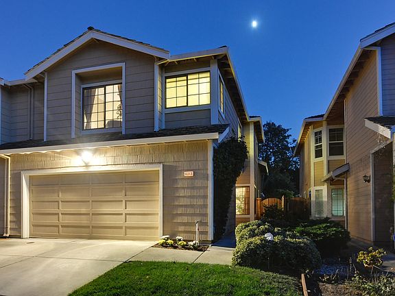 3rd image of 4848 Creekwood Dr
