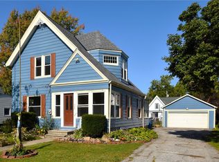 208 Murphy Ave, Grand River, OH 44045