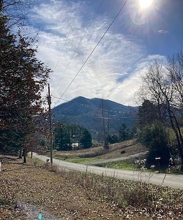 2nd image of 0 Hillcrest Rd