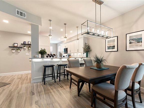 2nd image of 9450 Highland Woods BLVD #6301