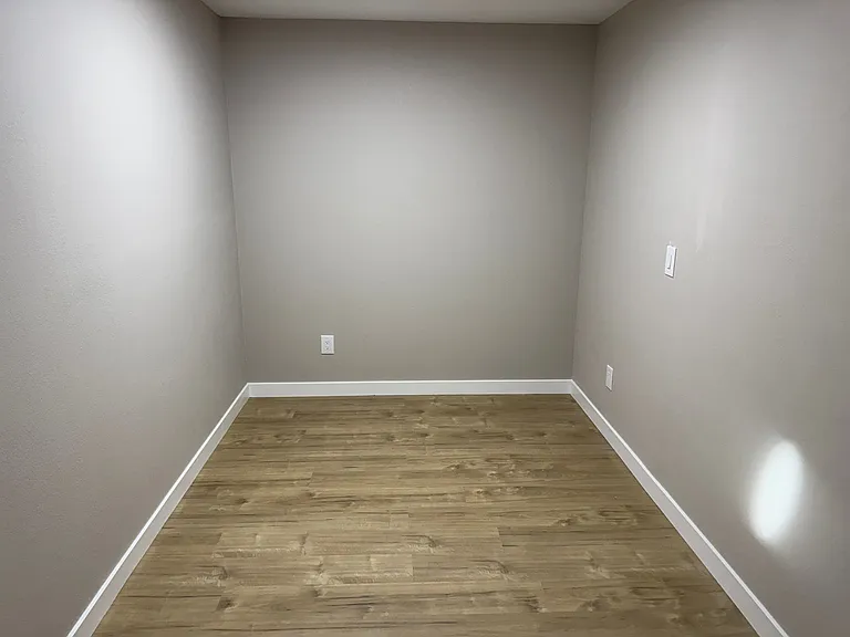 399 Kevin Ct SE — Photo 9